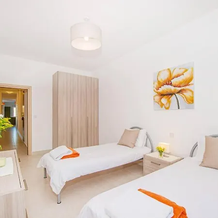 Sea View Suite! Apartment Marsalforn